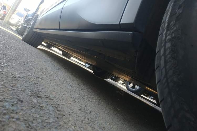 Used Volkswagen ID.4 CROZZ 2022 Pure Edition Limited Edition Left Side Sill
