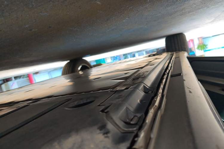 Used Volkswagen ID.4 CROZZ 2022 Pure Edition Limited Edition Left Side Sill