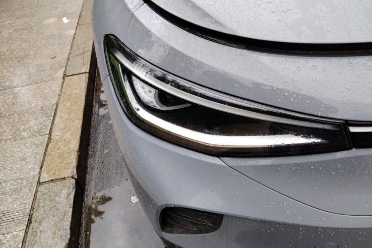 Used Volkswagen ID.4 CROZZ 2022 Pure Edition Limited Edition Right Front Headlight