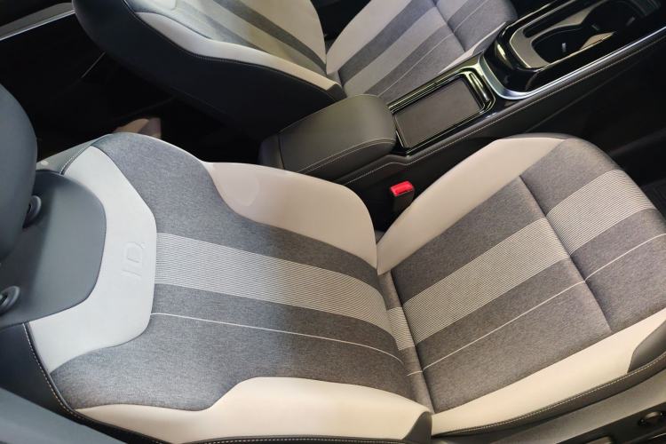 Used Volkswagen ID.4 CROZZ 2022 Pure Edition Limited Edition Right Front Seat