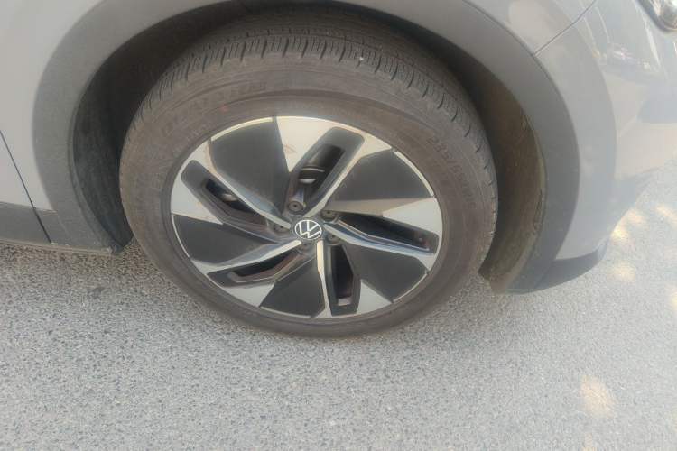 Used Volkswagen ID.4 CROZZ 2022 Pure Edition Limited Edition Right Front Wheel Hub