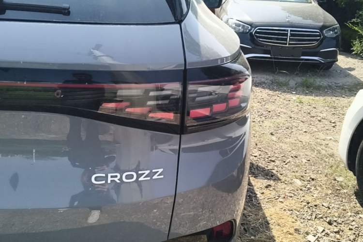 Used Volkswagen ID.4 CROZZ 2022 High-Performance PRIME Edition Right Rear Taillight