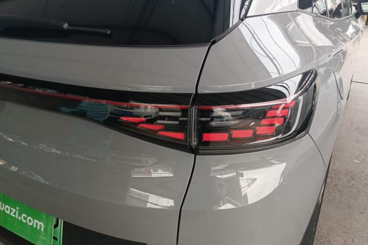 Used Volkswagen ID.4 CROZZ 2022 Long-Range Lite PRO Edition Right Rear Taillight