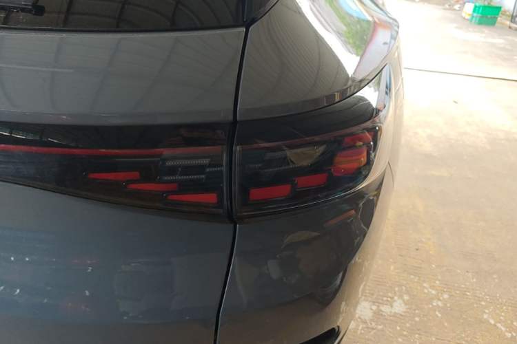 Used Volkswagen ID.4 CROZZ 2022 Pure Edition Limited Edition Right Rear Taillight