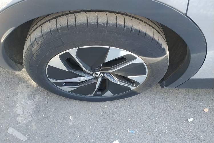 Used Volkswagen ID.4 CROZZ 2022 Pure Edition Limited Edition Right Rear Wheel Hub