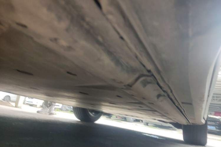 Used Volkswagen ID.4 CROZZ 2022 Long-Range Lite PRO Edition Right Side Sill