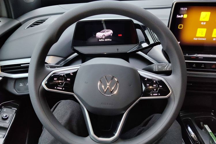 Used Volkswagen ID.4 CROZZ 2022 Standard Range PURE Edition Steering Wheel