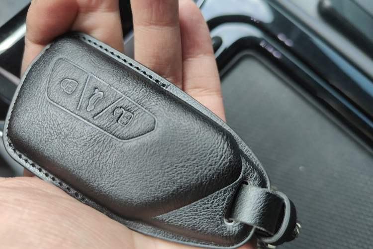 Used Volkswagen ID.4 CROZZ 2022 Long-Range Lite PRO Edition Vehicle Key