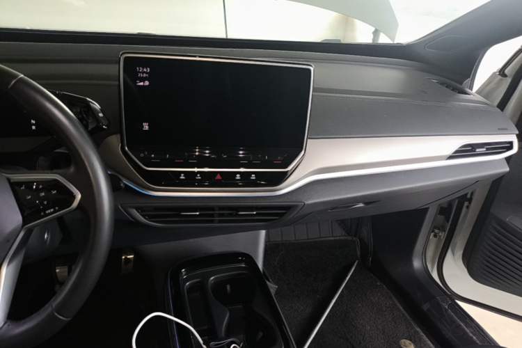 Used Volkswagen ID.4 CROZZ 2022 Long-Range Lite PRO Edition Audio And AC Panel