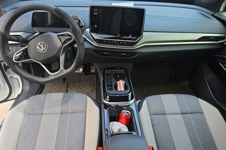Used Volkswagen ID.4 CROZZ 2022 Standard Range PURE Edition Center Console