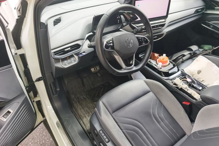 Used Volkswagen ID.4 CROZZ 2022 Long-Range PRO Edition Center Console
