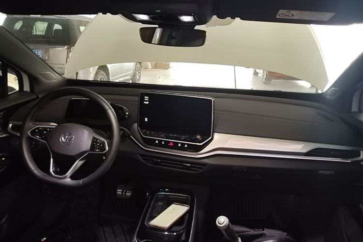 Used Volkswagen ID.4 CROZZ 2022 Long-Range PRO Edition Center Console