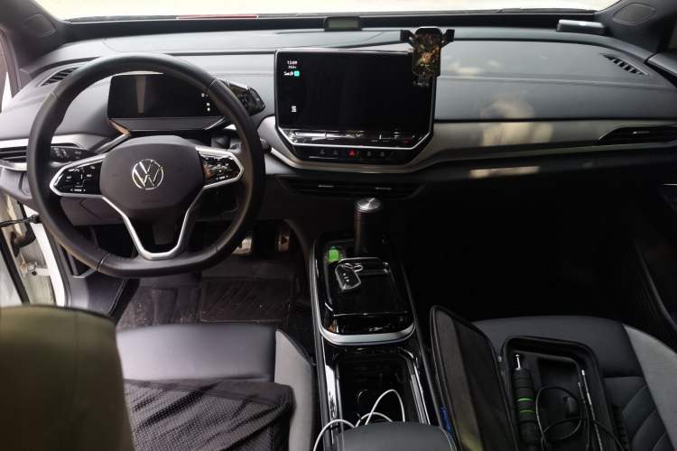 Used Volkswagen ID.4 CROZZ 2022 Long-Range Lite PRO Edition Center Console
