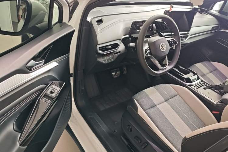 Used Volkswagen ID.4 CROZZ 2022 Pure Edition Limited Edition Driver Seat