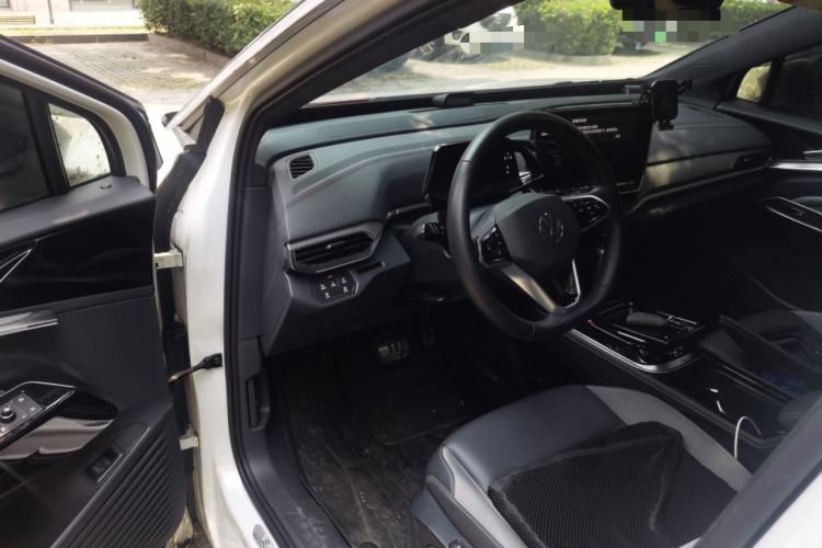 Used Volkswagen ID.4 CROZZ 2022 Long-Range Lite PRO Edition Driver Seat
