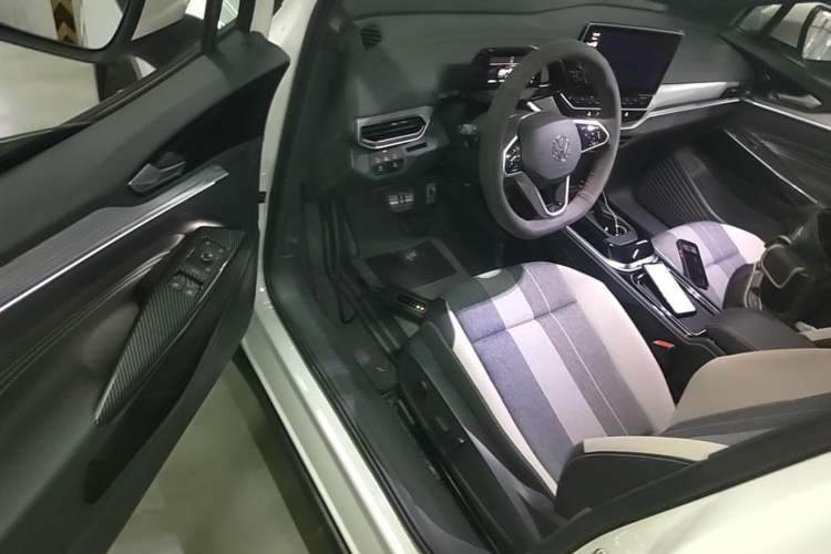 Used Volkswagen ID.4 CROZZ 2022 Pure Edition Limited Edition Driver Seat