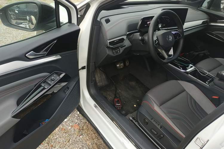 Used Volkswagen ID.4 CROZZ 2022 High-Performance PRIME Edition Driver Seat