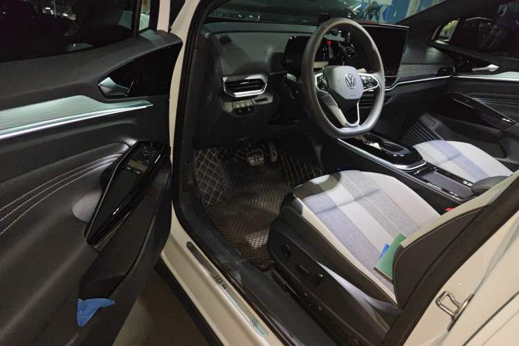 Used Volkswagen ID.4 CROZZ 2022 Pure Edition Limited Edition Driver Seat