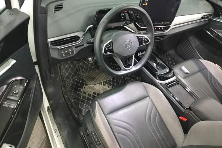 Used Volkswagen ID.4 CROZZ 2022 Long-Range Lite PRO Edition Driver Seat