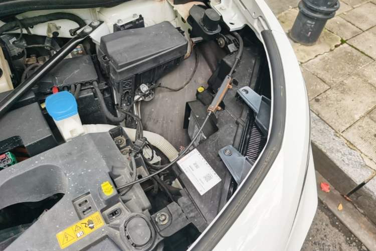 Used Volkswagen ID.4 CROZZ 2022 Long-Range PRO Edition Engine Bay Left