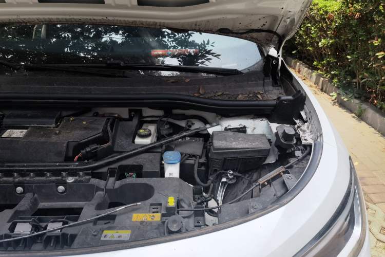 Used Volkswagen ID.4 CROZZ 2022 Long-Range Lite PRO Edition Engine Bay Left