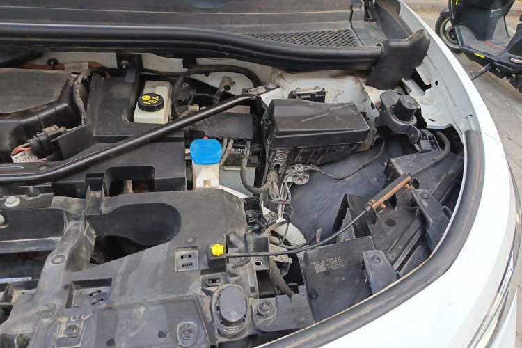 Used Volkswagen ID.4 CROZZ 2022 Long-Range PURE+ Edition Engine Bay Left