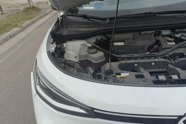 Used Volkswagen ID.4 CROZZ 2022 Standard Range PURE Edition Engine Bay Right