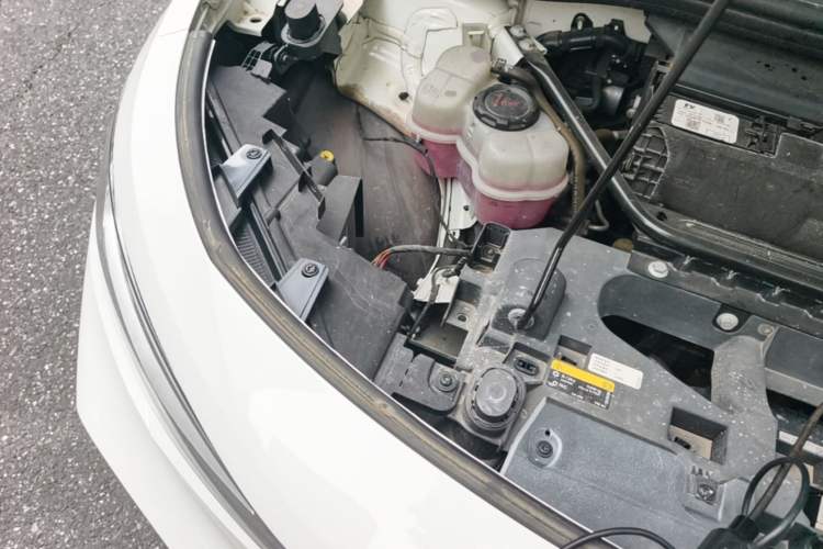 Used Volkswagen ID.4 CROZZ 2022 Long-Range PRO Edition Engine Bay Right
