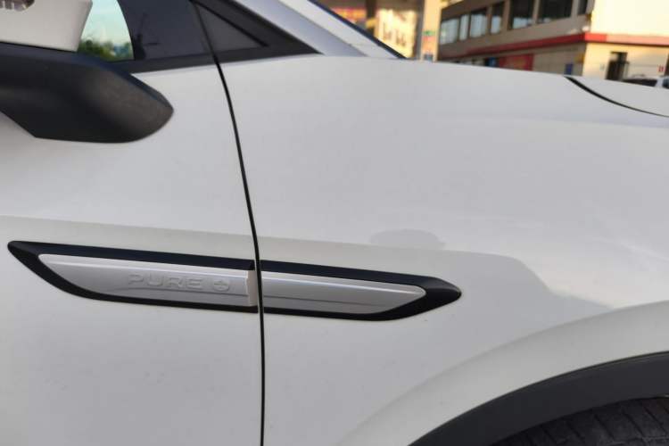 Used Volkswagen ID.4 CROZZ 2022 Long-Range PURE+ Edition Exterior 10