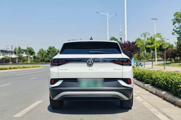 Used Volkswagen ID.4 CROZZ 2022 Standard Range PURE Edition Exterior 2