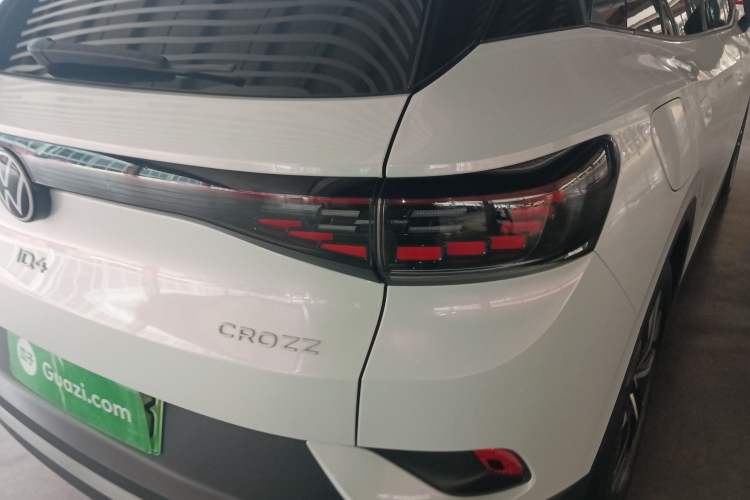 Used Volkswagen ID.4 CROZZ 2022 Standard Range PURE Edition Exterior 3