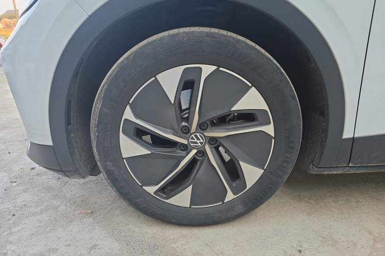 Used Volkswagen ID.4 CROZZ 2022 Standard Range PURE Edition Exterior 4