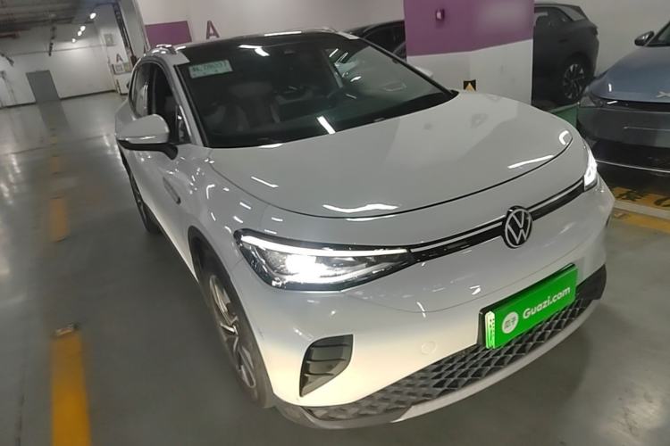 Used Volkswagen ID.4 CROZZ 2022 Pure Edition Limited Edition Front Right 45 Deg