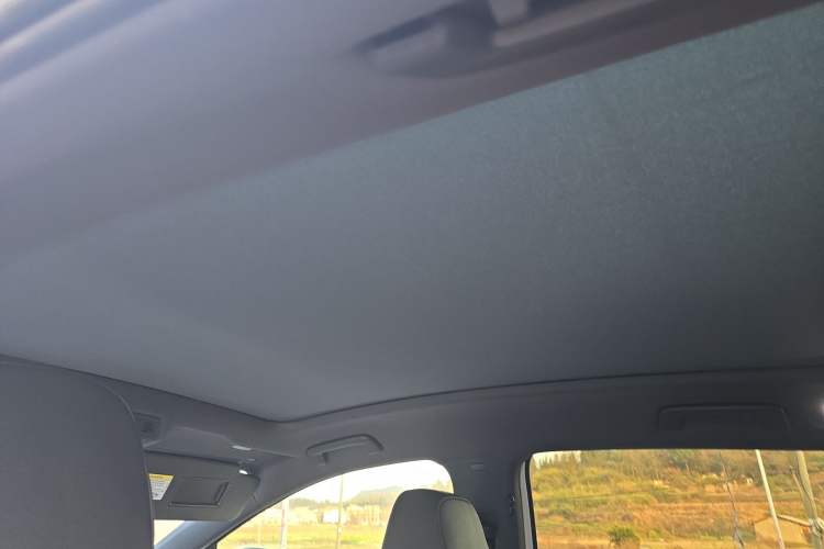 Used Volkswagen ID.4 CROZZ 2022 Standard Range PURE Edition Headliner