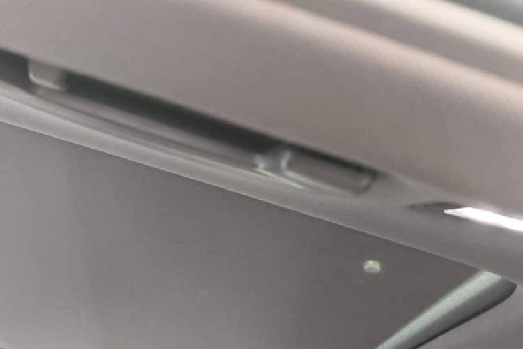 Used Volkswagen ID.4 CROZZ 2022 Long-Range PRO Edition Headliner