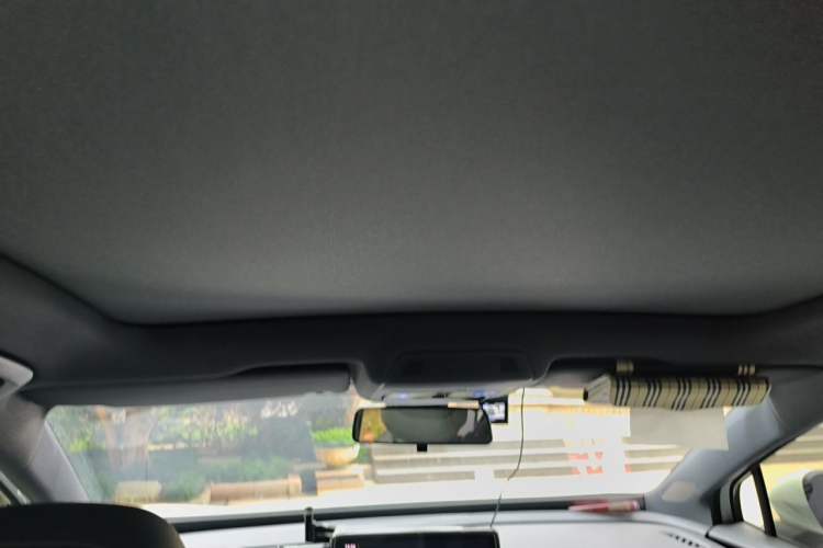Used Volkswagen ID.4 CROZZ 2022 Long-Range PURE+ Edition Headliner
