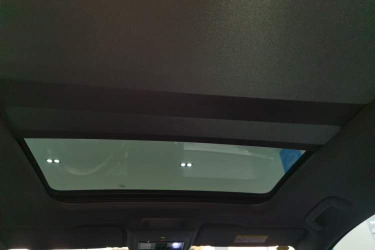 Used Volkswagen ID.4 CROZZ 2022 High-Performance PRIME Edition Headliner
