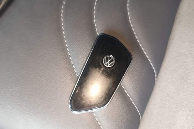 Used Volkswagen ID.4 CROZZ 2022 Long-Range Lite PRO Edition Interior 1