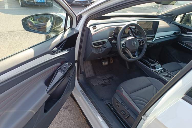 Used Volkswagen ID.4 CROZZ 2022 High-Performance PRIME Edition Interior 3