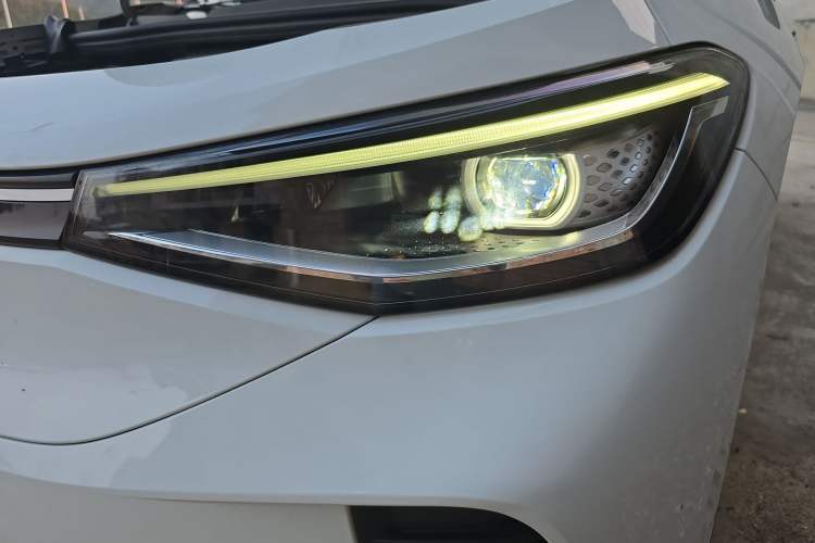 Used Volkswagen ID.4 CROZZ 2022 Standard Range PURE Edition Left Front Headlight