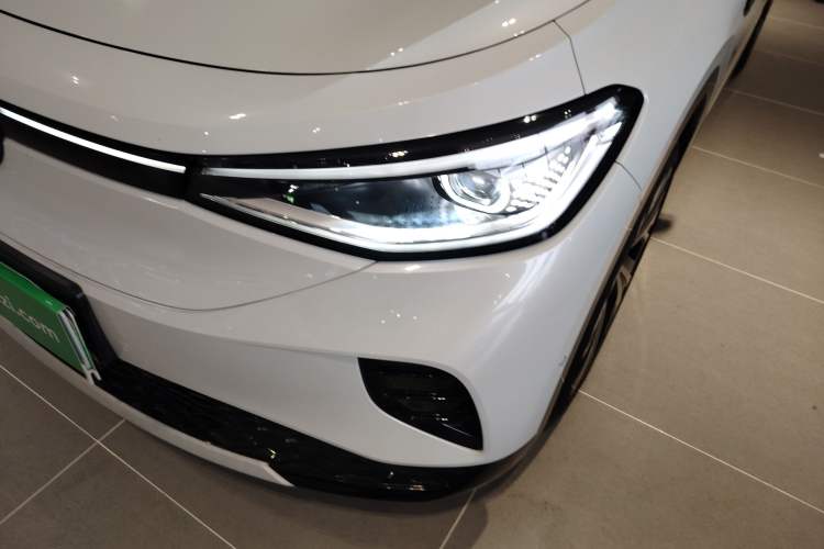Used Volkswagen ID.4 CROZZ 2022 High-Performance PRIME Edition Left Front Headlight