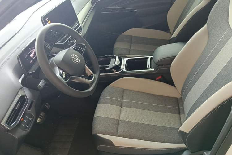 Used Volkswagen ID.4 CROZZ 2022 Pure Edition Limited Edition Left Front Seat