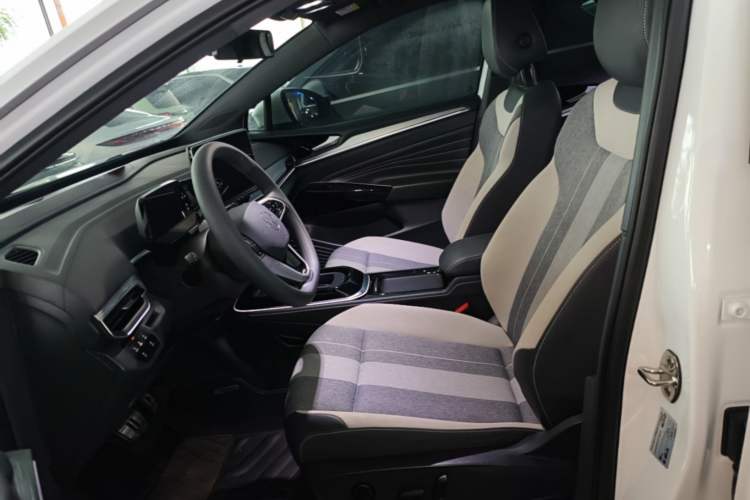Used Volkswagen ID.4 CROZZ 2022 Pure Edition Limited Edition Left Front Seat