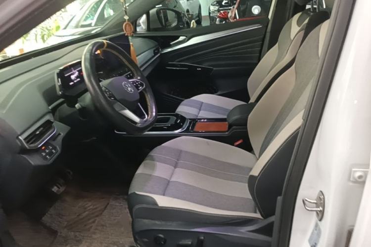 Used Volkswagen ID.4 CROZZ 2022 Long-Range PURE+ Edition Left Front Seat