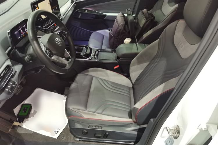 Used Volkswagen ID.4 CROZZ 2022 High-Performance PRIME Edition Left Front Seat