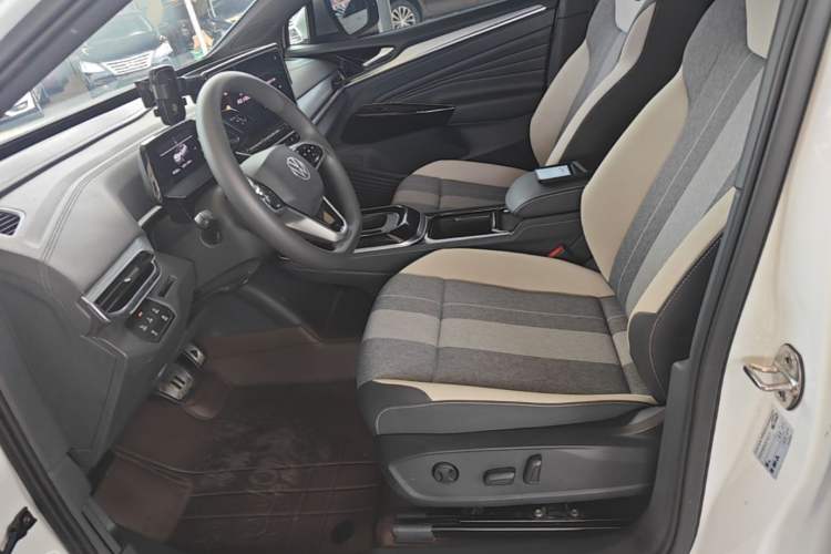 Used Volkswagen ID.4 CROZZ 2022 Pure Edition Limited Edition Left Front Seat