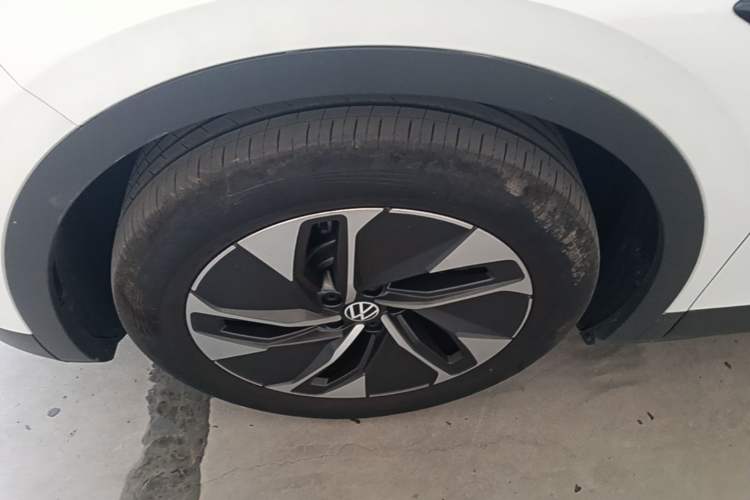 Used Volkswagen ID.4 CROZZ 2022 Pure Edition Limited Edition Left Front Wheel Hub