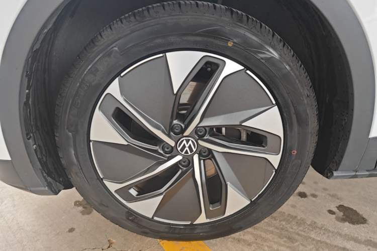 Used Volkswagen ID.4 CROZZ 2022 Pure Edition Limited Edition Left Front Wheel Hub