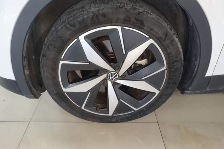 Used Volkswagen ID.4 CROZZ 2022 Long-Range PURE+ Edition Left Front Wheel Hub