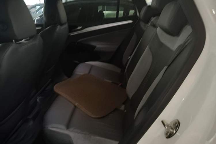 Used Volkswagen ID.4 CROZZ 2022 Long-Range PRO Edition Left Rear Seat